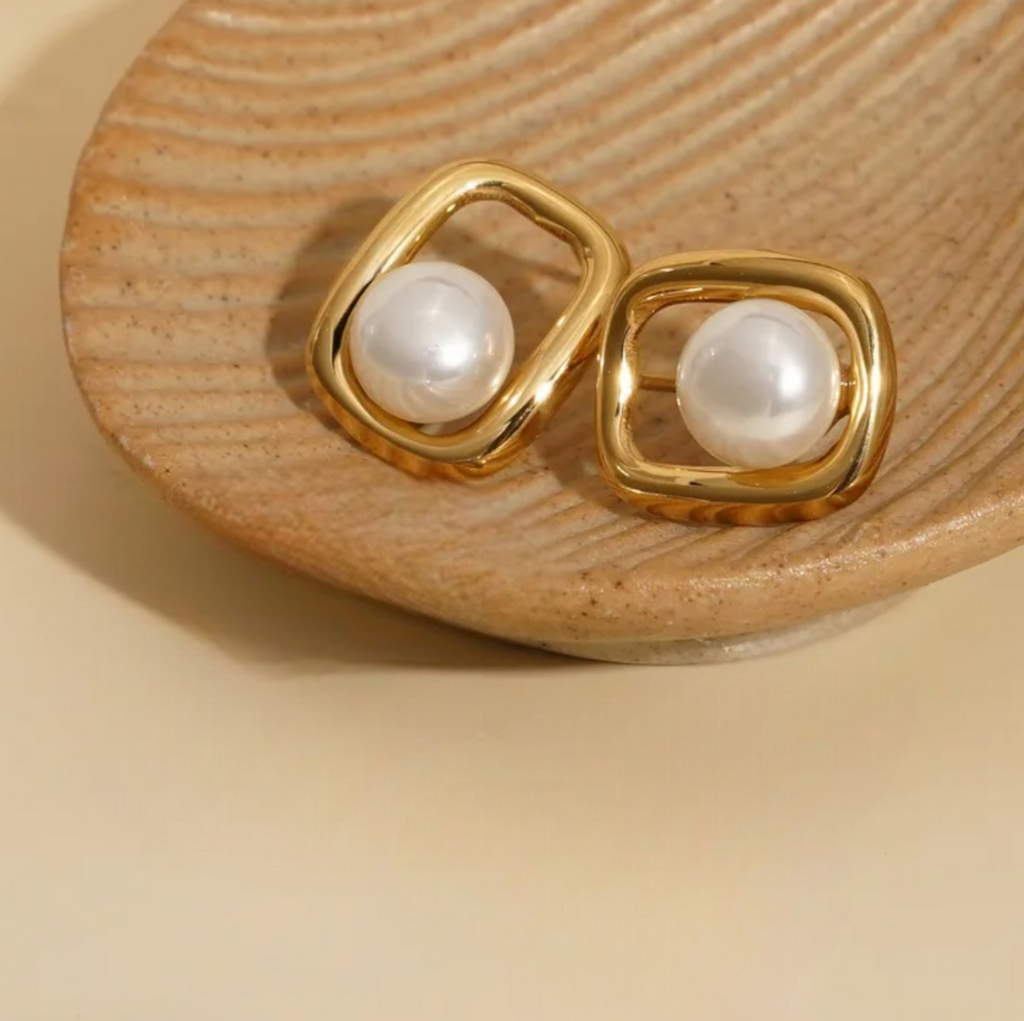 Pearl Studs Real Gold Plated 316 Stainless Steel Ion Plating (IP) Waterproof Non Tarnish Romantic Earrings